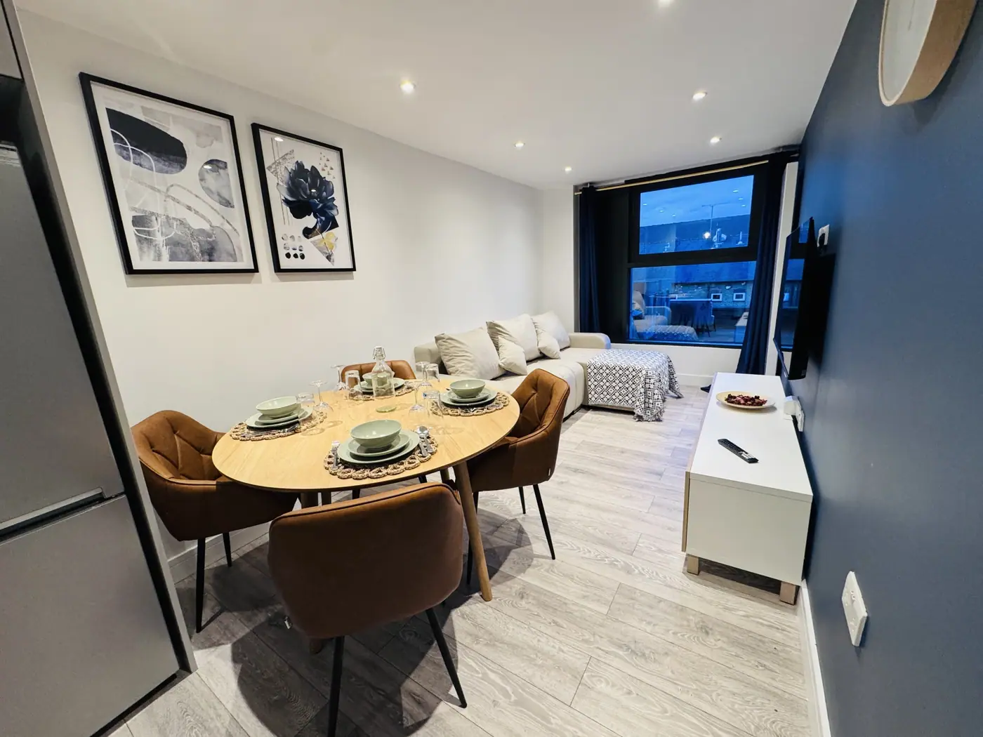 FT2 Brick Lane Apartment — bedroom
