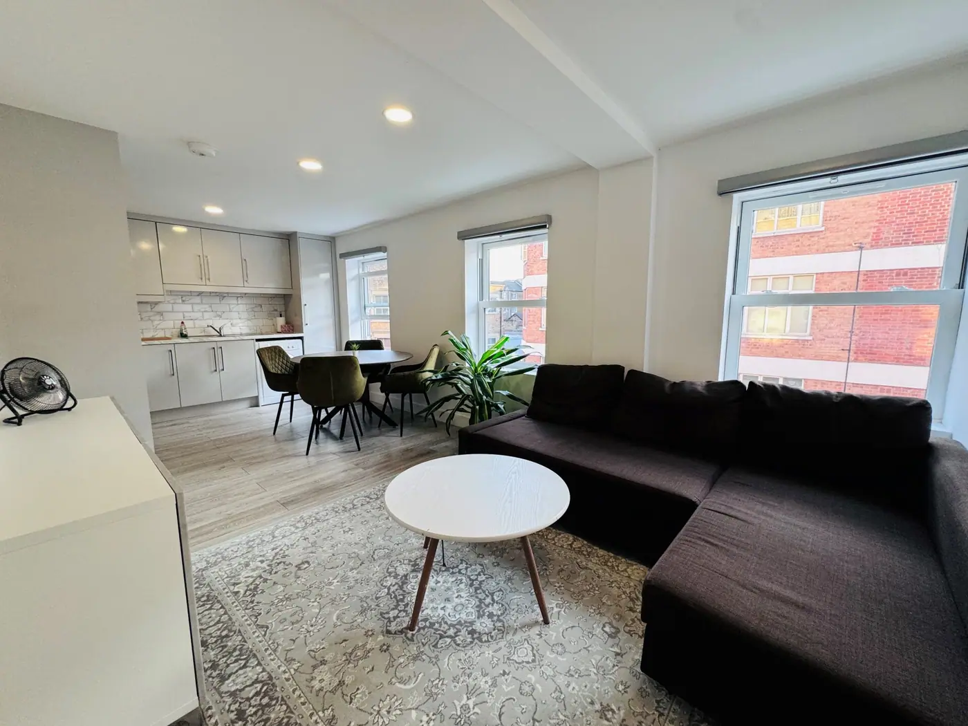 FT4 Brick Lane — interior