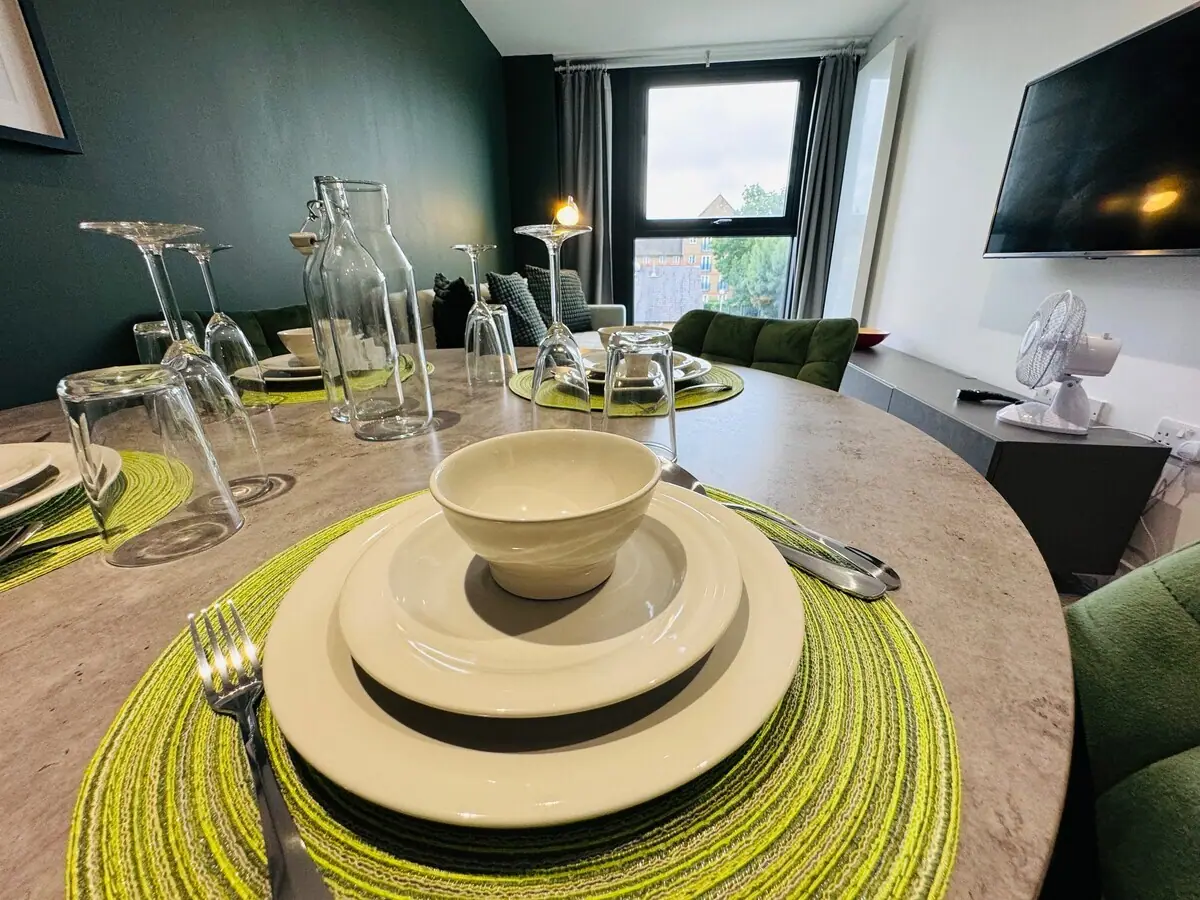 FT5 Brick Lane Apartments — living area