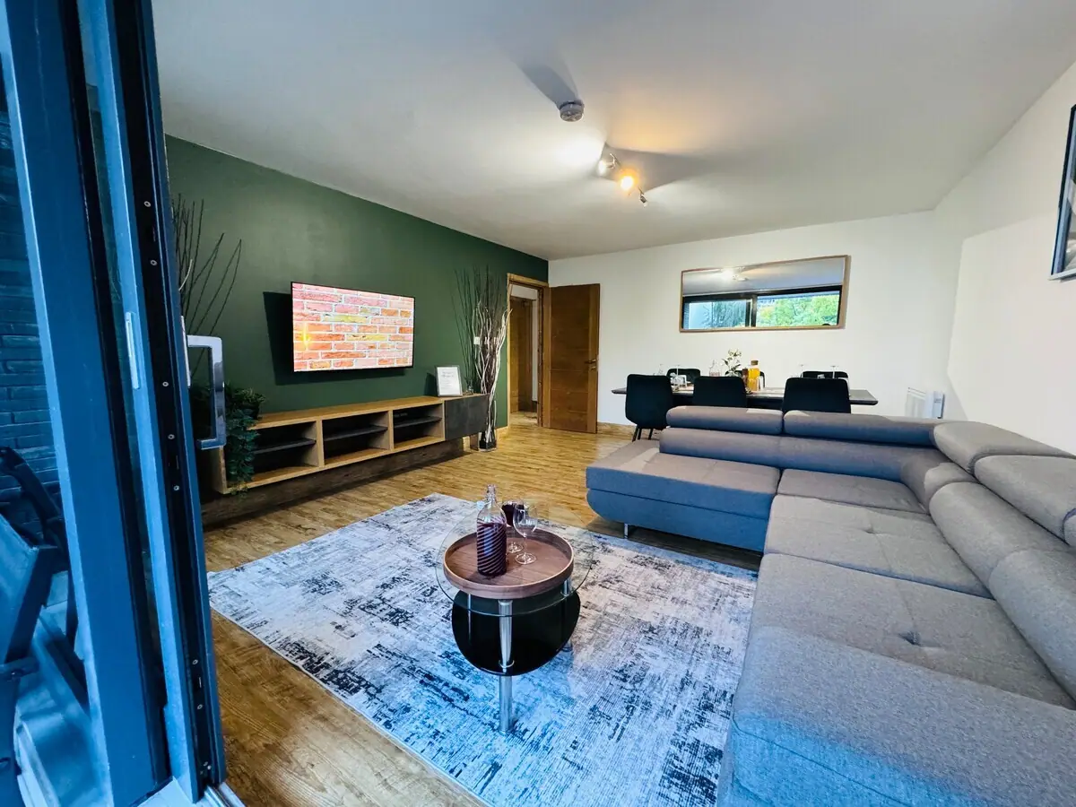 The Edge FT1 — bedroom