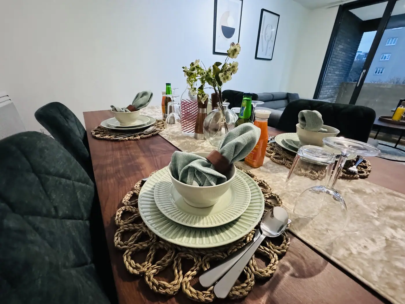 The Edge FT3 — interior