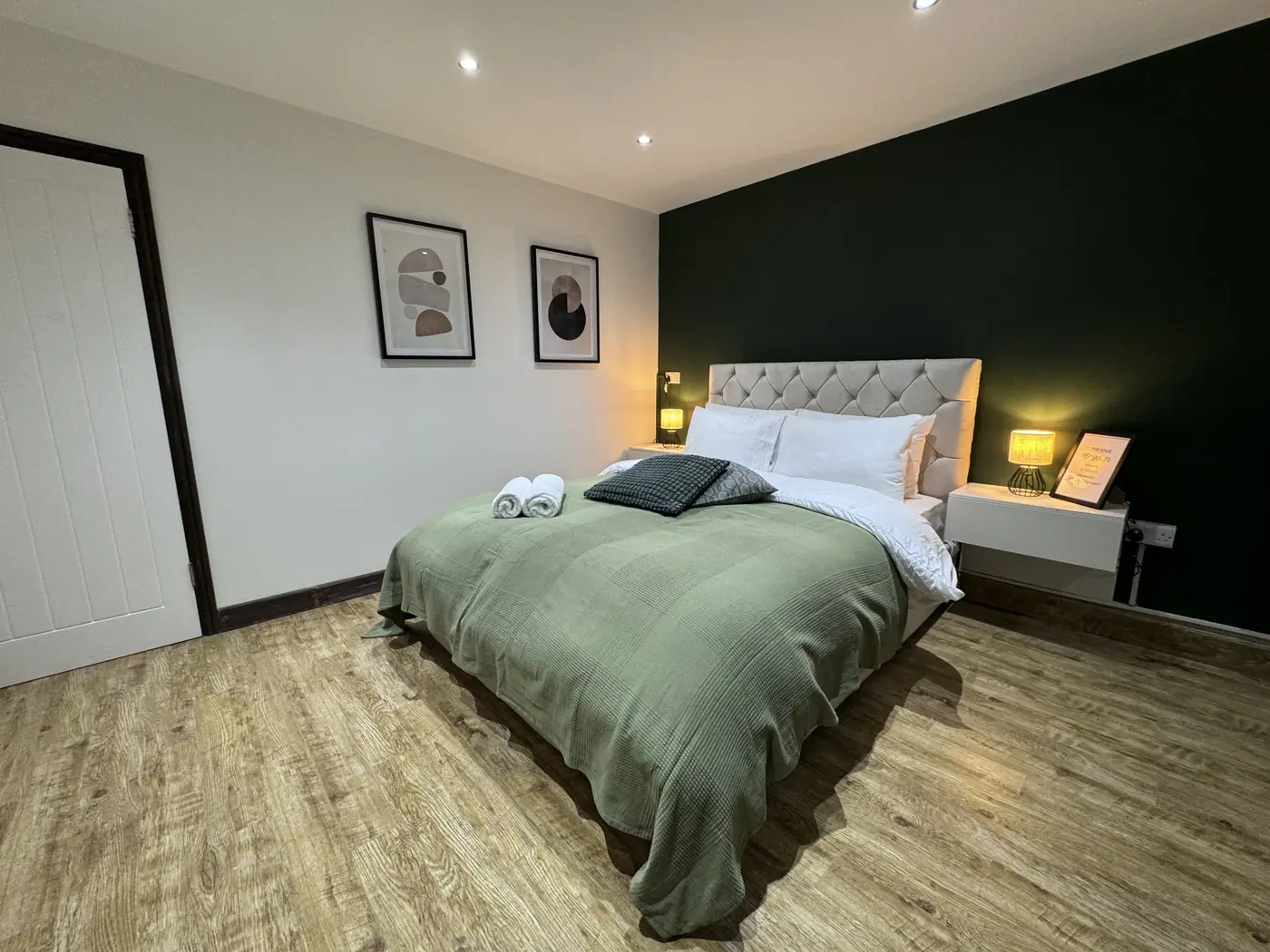 The Edge FT6 — living area